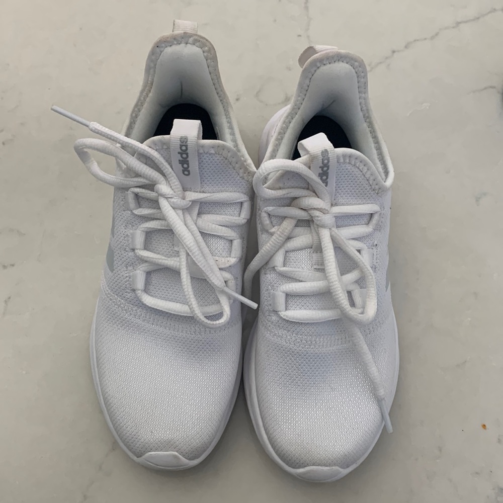 ADIDAS kids size 4